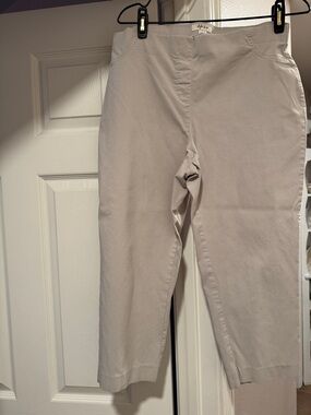 Style & Co. Women's Cropped Ankle Pants in Light Taupe